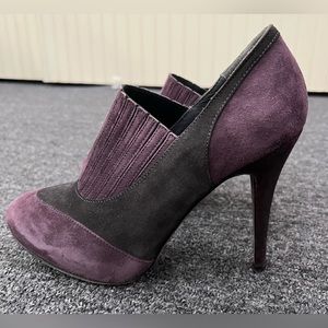 Donald J Pliner Suede Heeled Booties *Italy* in Purple/Eggplant Size 7